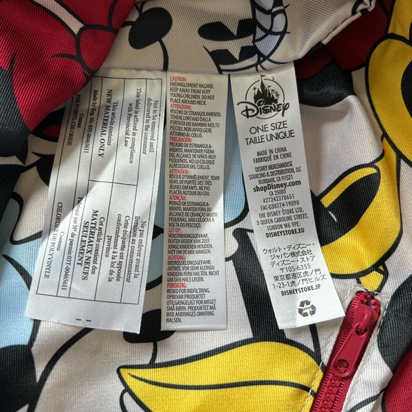 Disney Cream Canvas Tote Bag with one interior pocket. One size. New without Tag - Picture 6 of 9